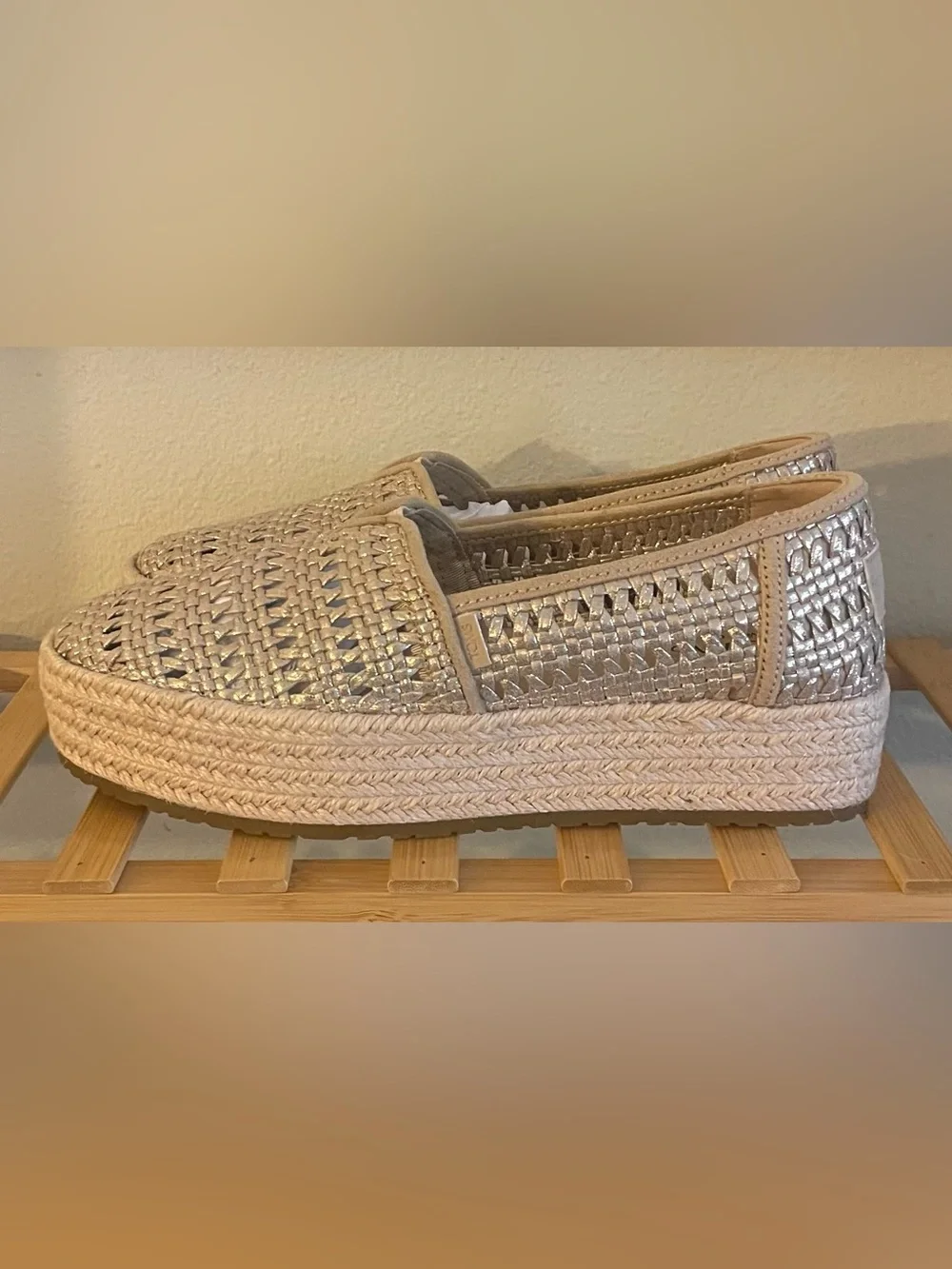 NEW…TOMS Valencia Platform Espadrille
